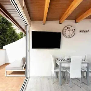 https://san-andres-las-teresitas-atico.in-canary-islands.com